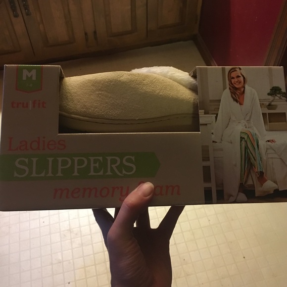 Memory foam slippers