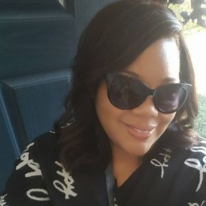 Meet your Posher, Jonelle