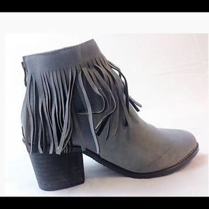 Grey fringe booties