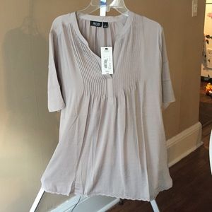 Lightweight Loose-fitting Taupe Top