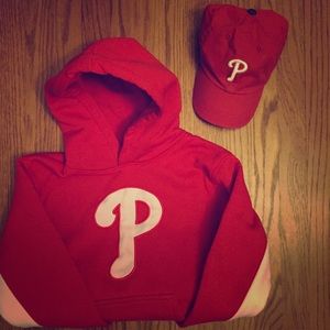 Phillies Sweat Shirt & Hat Combo
