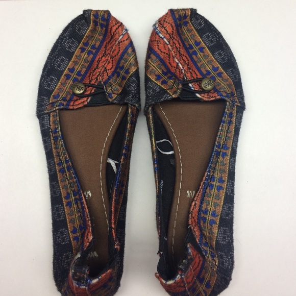 Mad Love • Boho Fabric Slip Ons 💜