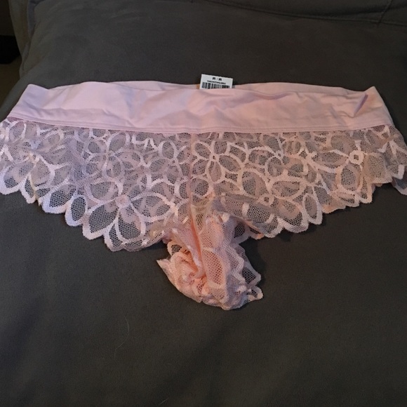 Vs cheeky