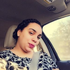 Meet your Posher, Tolena