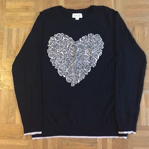 Large Elle sweater with lacy heart