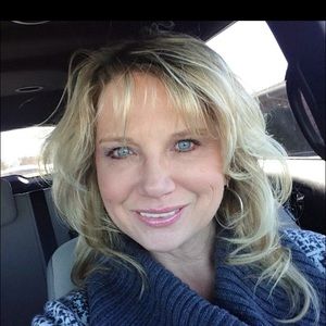 Meet your Posher, Carol