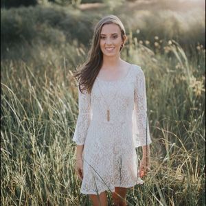 Meet your Posher, Caitlin