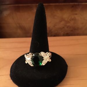 emerald butterfly ring