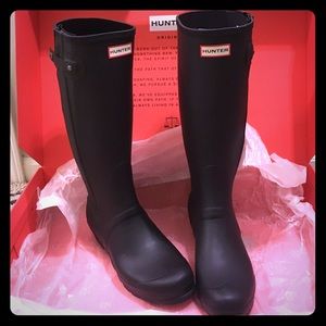 Authentic hunter boots