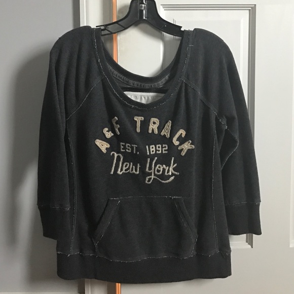 Abercrombie&Fitch gray scoop neck sweatshirt - Picture 1 of 1