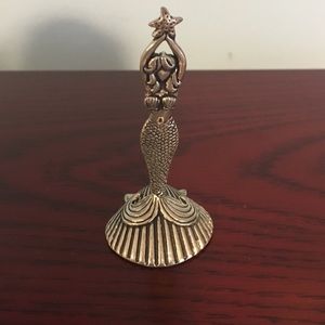 Mermaid ring holder