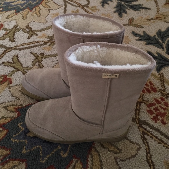 Tan Bearpaw winter boots 8w