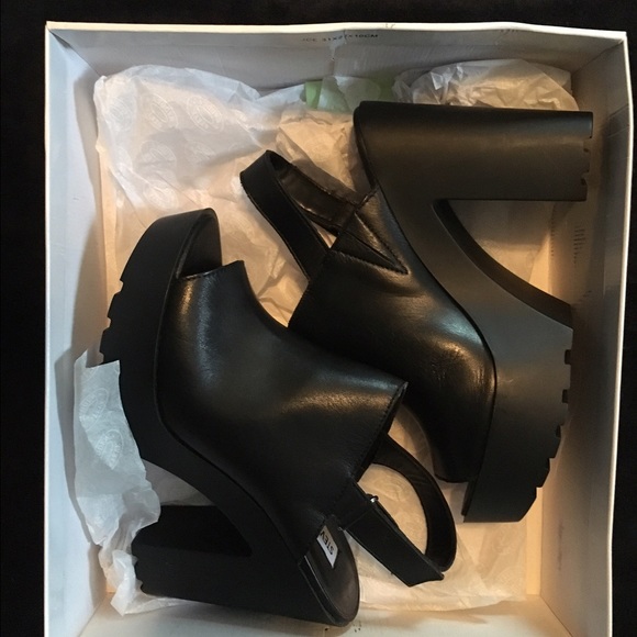 Steve Madden Tequila Black Open Toe Booties