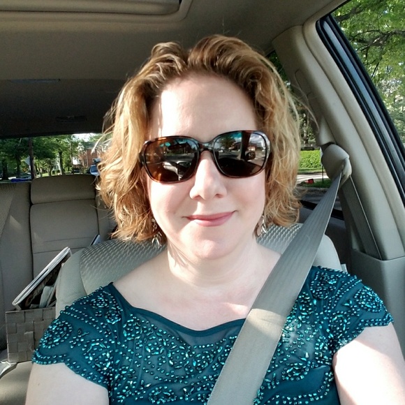 Meet your Posher, Deborah - Picture 4 of 6