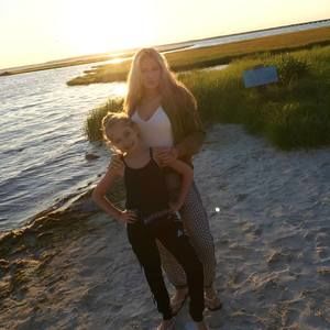 Meet your Posher, Carolyn