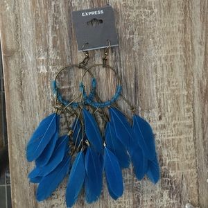 Express blue feather earrings brand new!
