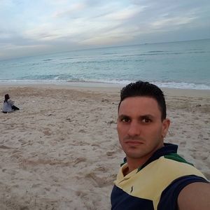 Meet your Posher, Yoel