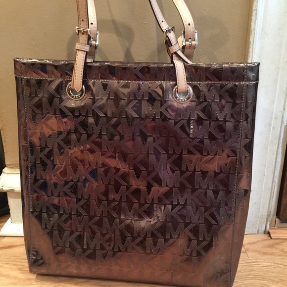 Michal Kors Authentic Metallic Tote Bag