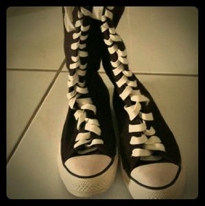 Boot style converse with back zipper