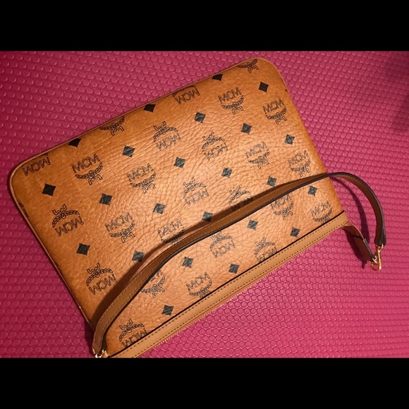 McM clutch