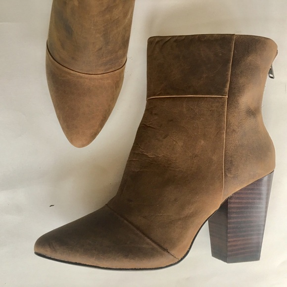 NEW KELSI DAGGER brown leather ankle  boots 9.5 - Picture 2 of 5