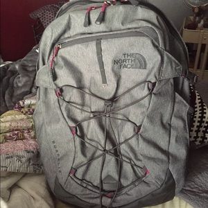 north face borealis 25 liter back pack