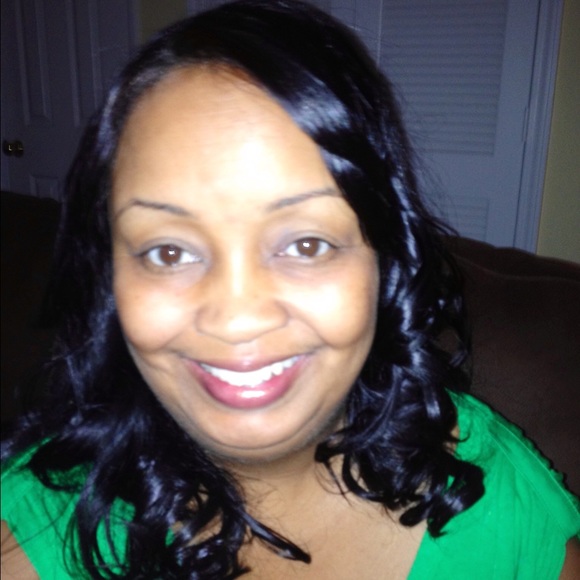 Meet your Posher, Courtney