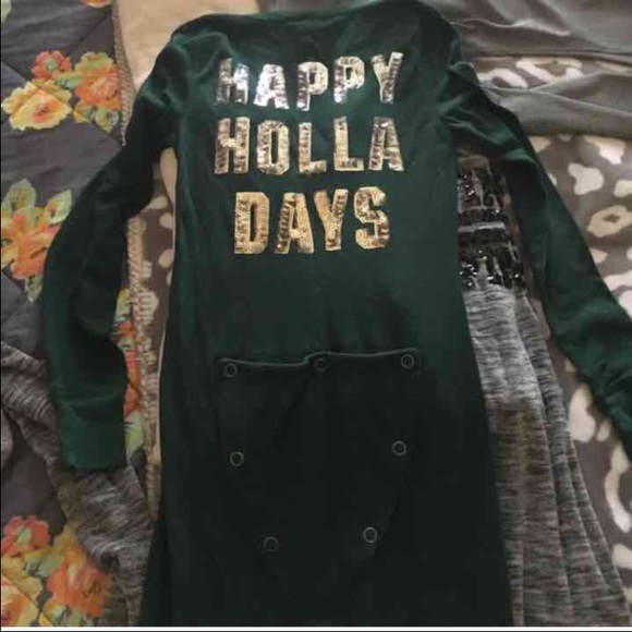 NEED GONE VS PINK ONSIE!!!