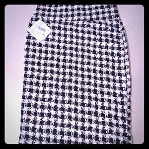 LuLaRoe Cassie Skirt size M BRAND NEW