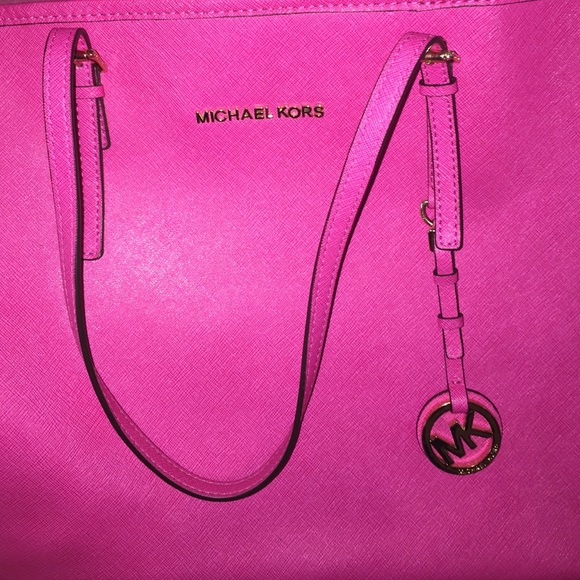 Michael Kors Jet St Travel Tote - Picture 4 of 4