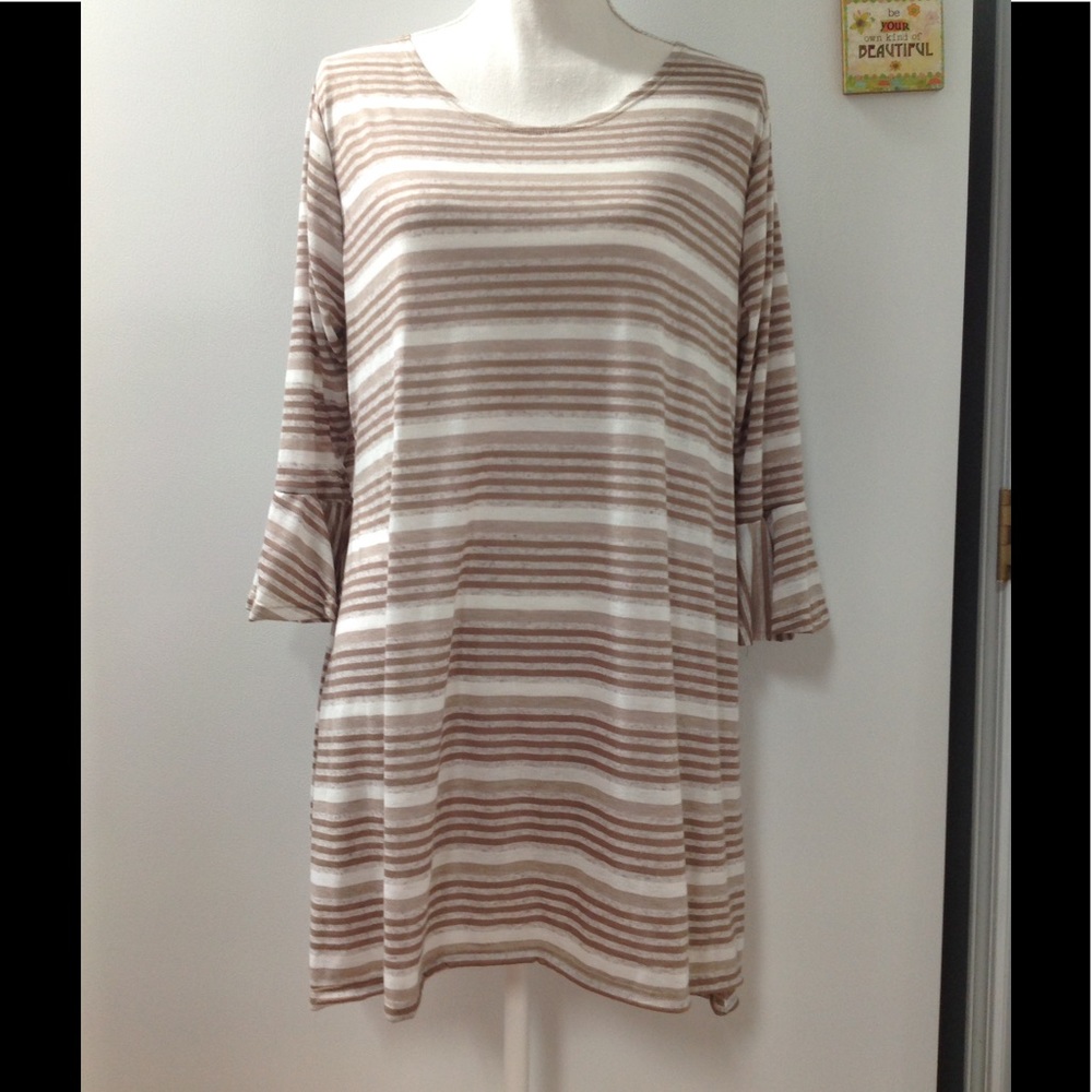 Flirty Pink 3/4 Bell Sleeve Tunic