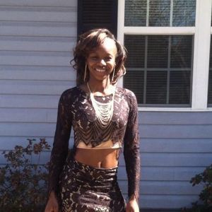 Meet your Posher, Dewanda