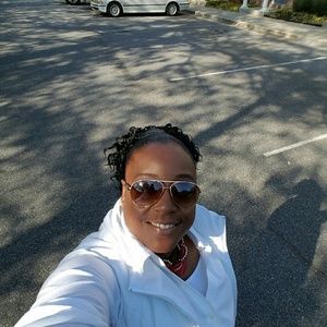 Meet your Posher, Melanie