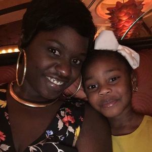 Meet your Posher, Akeya