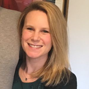 Meet your Posher, Elyssa