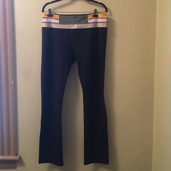 Lululemon groove pants
