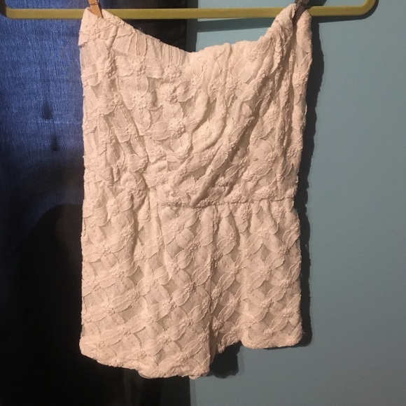 Strapless romper