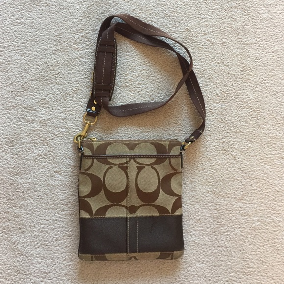 Coach cross body purse. Brown classic print.