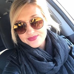 Meet your Posher, Renee