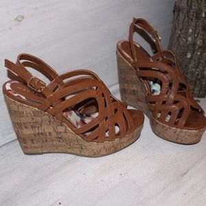 Brown wedges