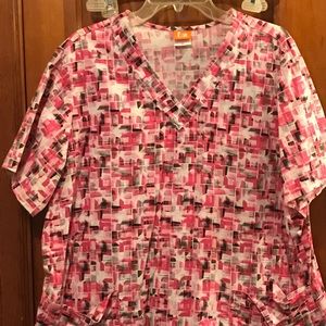2xl scrub top