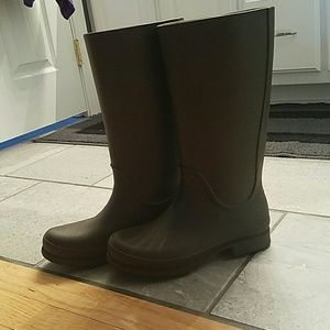Croc rain boot