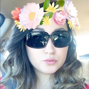 Meet your Posher, Candice