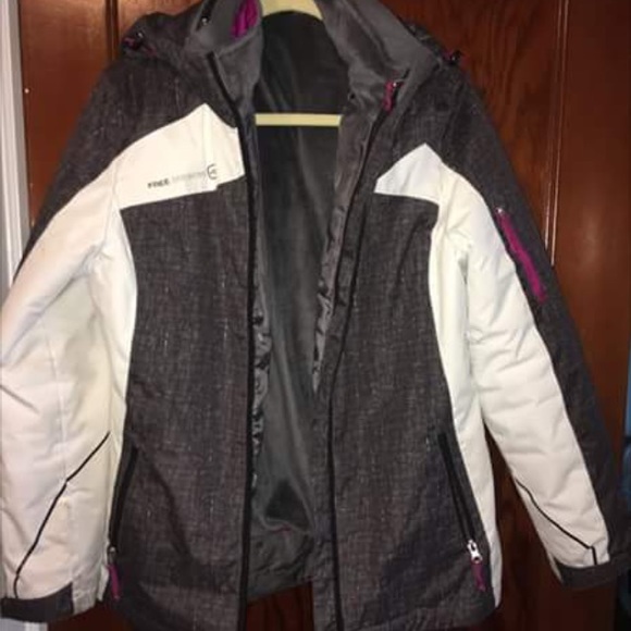 Free country coat