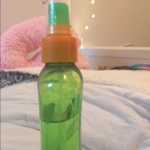 HAIR BUNDLE - Picture 3 of 3