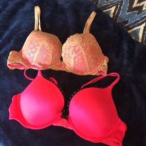 2 VS Push Up Bras