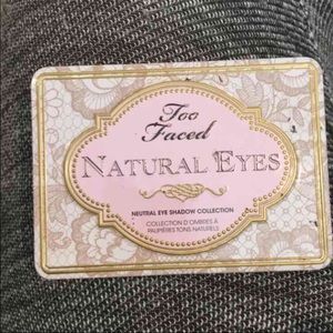 Two faced eyeshadow pallet