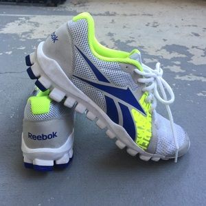 Reebok realflex running shoes