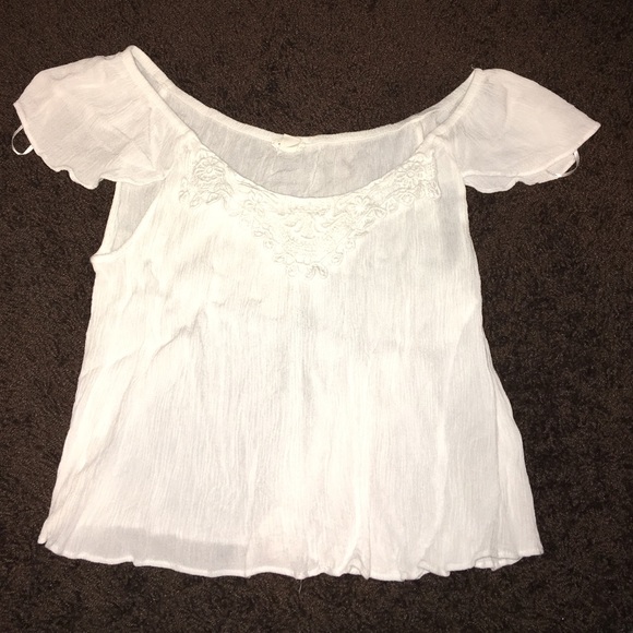 Garage white T- shirt with lave trim on top