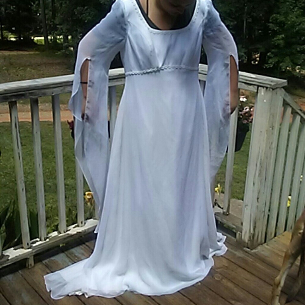 Wedding dress